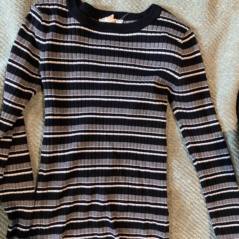 Tight striped long sleeve